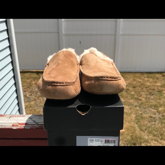 UGG Other - UGG Ascort Slippers